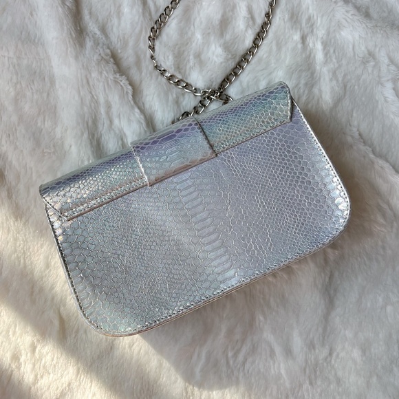 $495 NEW Loriblu Italy Leather Silver AB Reptile Finish Medium Shoulder Bag - Picture 15 of 16